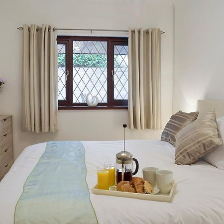 Villa Sea Breeze Mumbles Exterior foto